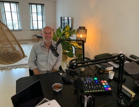 #6 Podcast Eigenwijz met als gast Juno Burger [Dubbele aflevering]